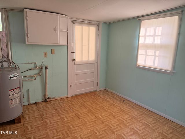1825 Old Asheville Highway, Greeneville, TN 37743