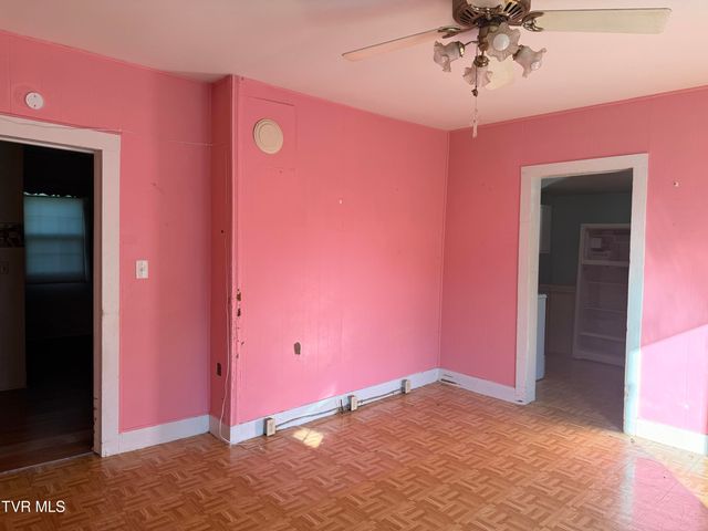 1825 Old Asheville Highway, Greeneville, TN 37743
