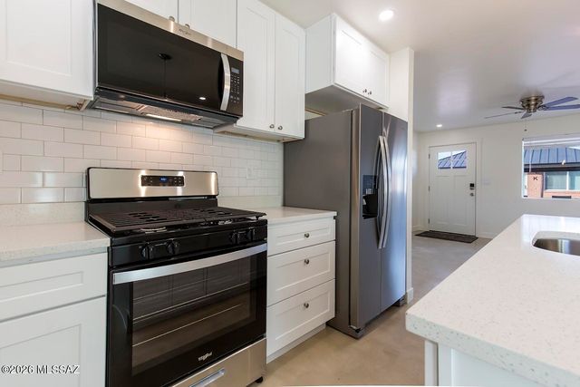 1423 N Venice Avenue, Tucson, AZ 85712