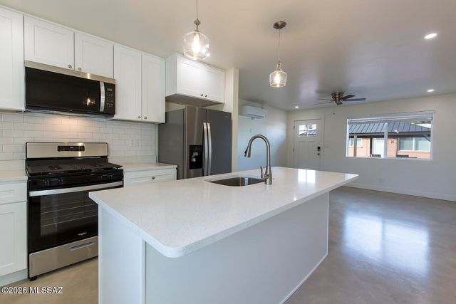 1423 N Venice Avenue, Tucson, AZ 85712