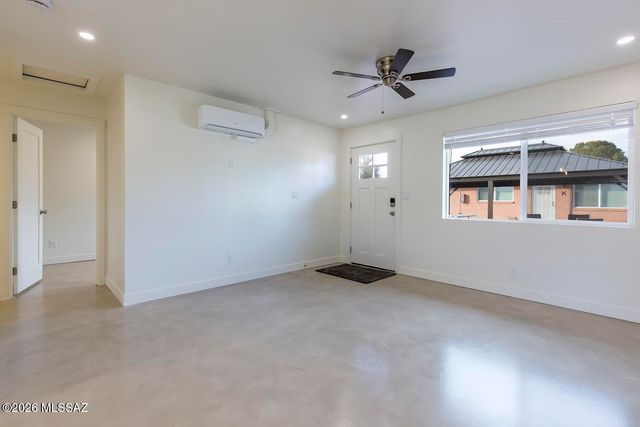 1423 N Venice Avenue, Tucson, AZ 85712