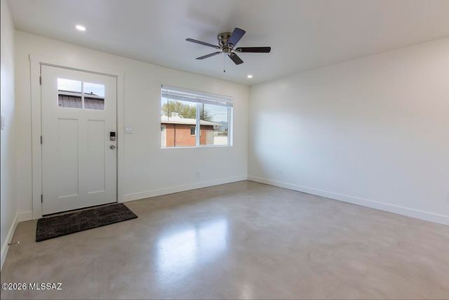 1423 N Venice Avenue, Tucson, AZ 85712