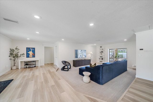 1734 RIVIERA CIRCLE, Sarasota, FL 34232