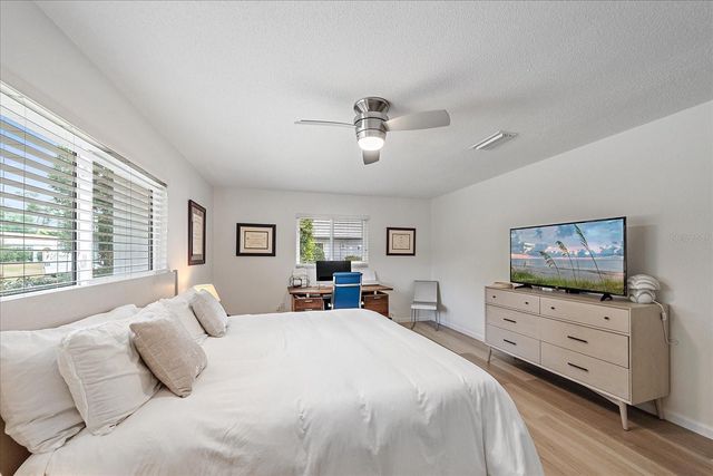 1734 RIVIERA CIRCLE, Sarasota, FL 34232