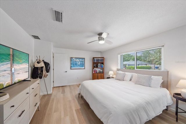 1734 RIVIERA CIRCLE, Sarasota, FL 34232