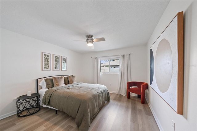 1734 RIVIERA CIRCLE, Sarasota, FL 34232