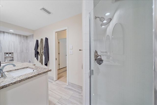 1734 RIVIERA CIRCLE, Sarasota, FL 34232