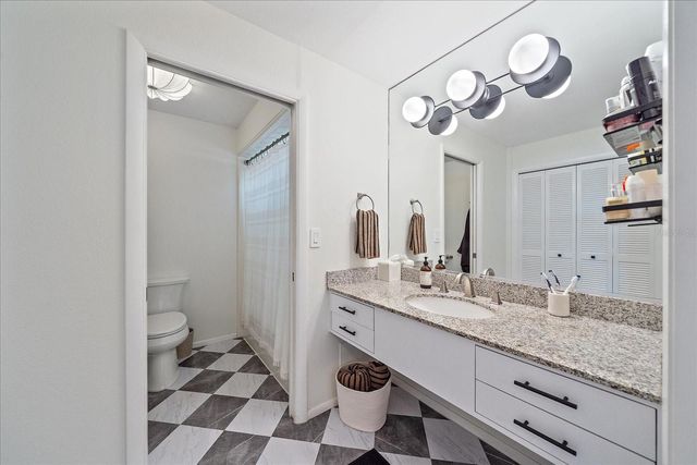 1734 RIVIERA CIRCLE, Sarasota, FL 34232