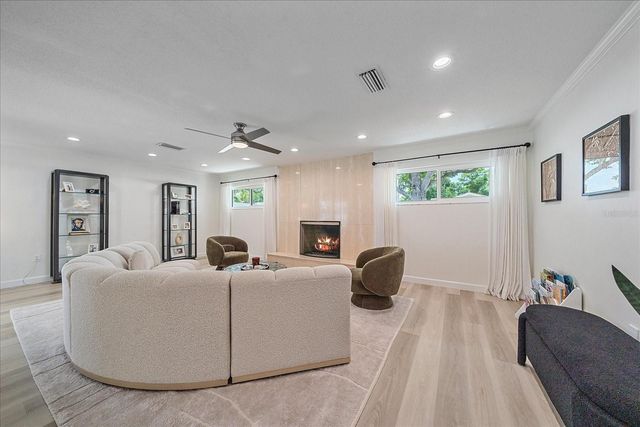 1734 RIVIERA CIRCLE, Sarasota, FL 34232