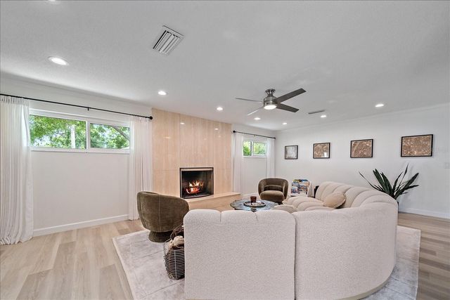 1734 RIVIERA CIRCLE, Sarasota, FL 34232