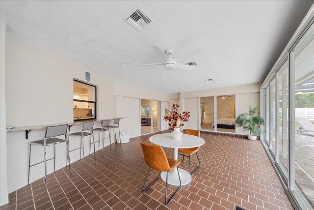 1734 RIVIERA CIRCLE, Sarasota, FL 34232