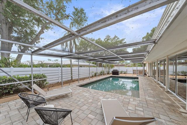 1734 RIVIERA CIRCLE, Sarasota, FL 34232