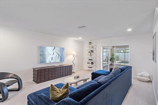 1734 RIVIERA CIRCLE, Sarasota, FL 34232