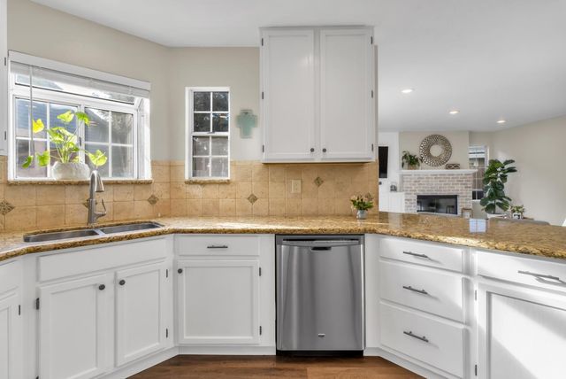 6120 Doubloon Ct, Elk Grove, CA 95758