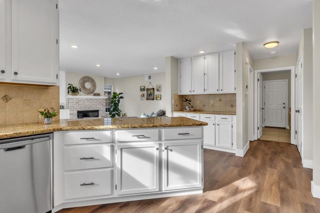 6120 Doubloon Ct, Elk Grove, CA 95758