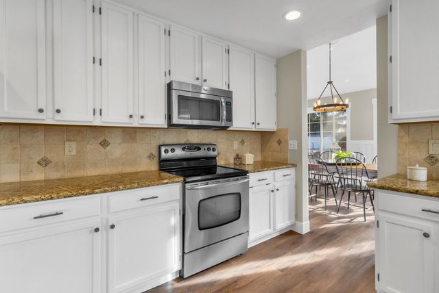 6120 Doubloon Ct, Elk Grove, CA 95758