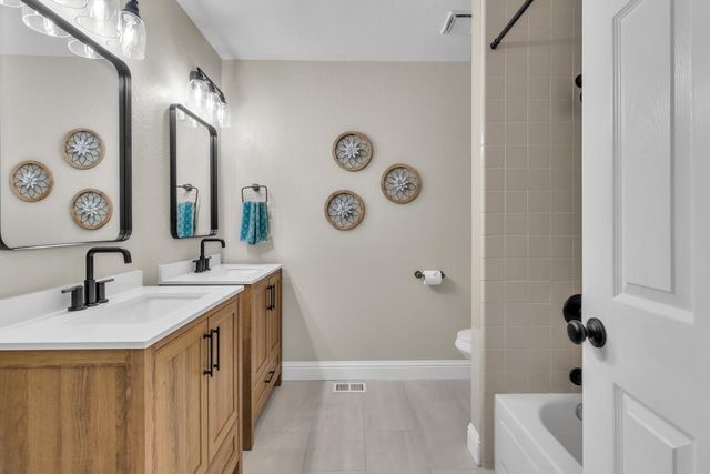 6120 Doubloon Ct, Elk Grove, CA 95758