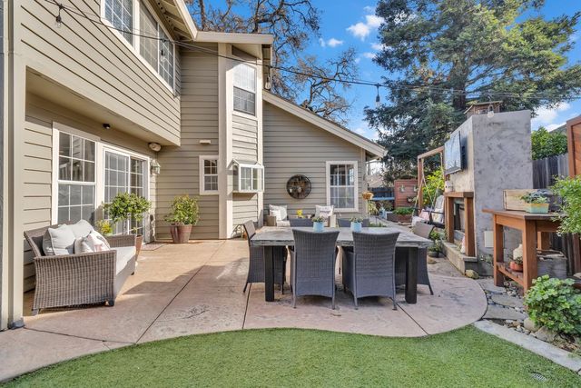 6120 Doubloon Ct, Elk Grove, CA 95758