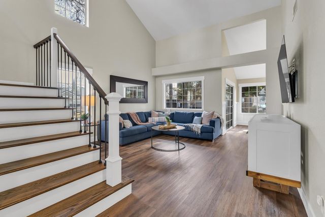 6120 Doubloon Ct, Elk Grove, CA 95758