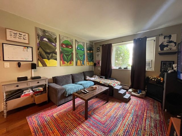 133 Warren St 1, Watertown, MA 02472