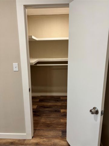 8049 Forest Hills Drive, Montgomery, TX 77316