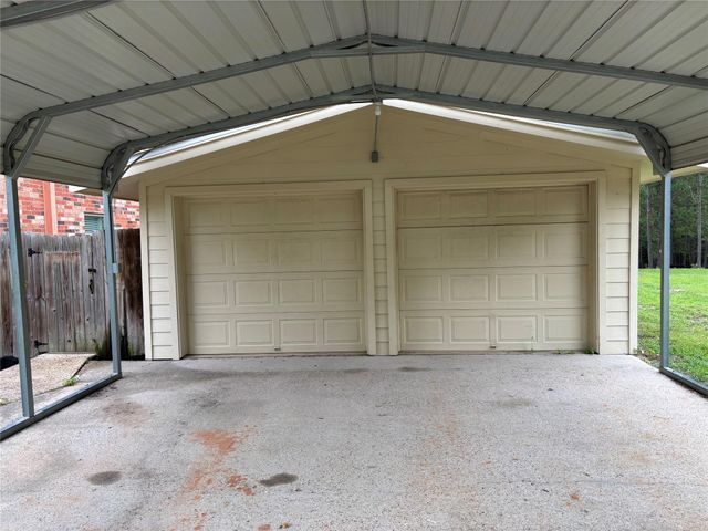 8049 Forest Hills Drive, Montgomery, TX 77316