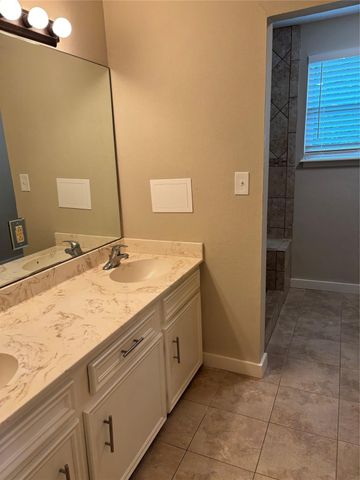 8049 Forest Hills Drive, Montgomery, TX 77316