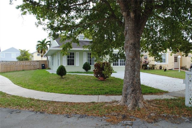 14636 SW 127th Ct, Miami, FL 33186