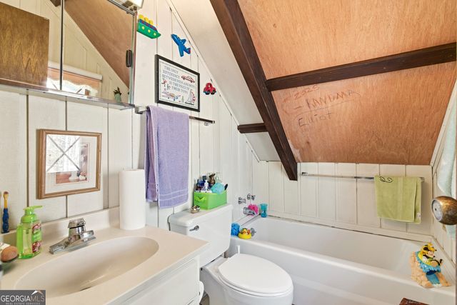 452 E Sugarbush Drive, Dillard, GA 30537