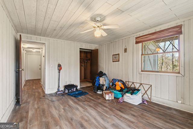 452 E Sugarbush Drive, Dillard, GA 30537