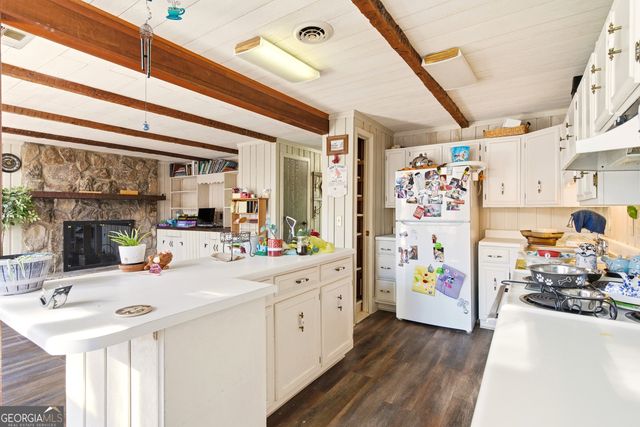 452 E Sugarbush Drive, Dillard, GA 30537