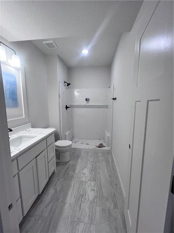 32282 W 165 Street, Gardner, KS 66030