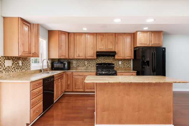 5087 Wilderness Trail, Rockford, IL 61114