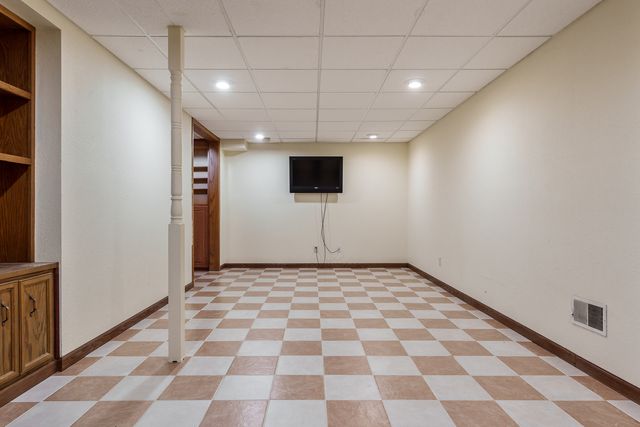 5087 Wilderness Trail, Rockford, IL 61114