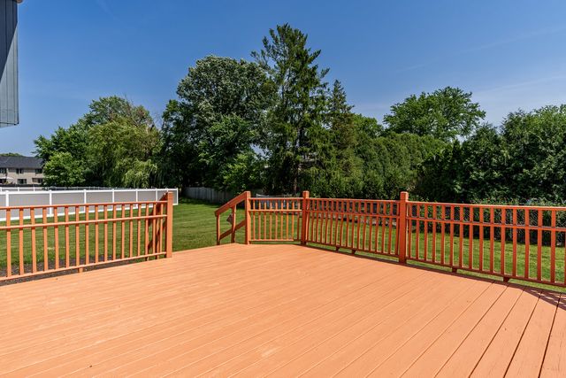 5087 Wilderness Trail, Rockford, IL 61114