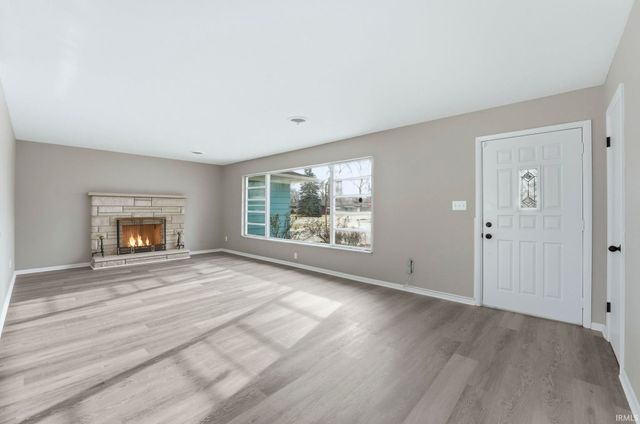 2535 Hoevelwood Drive, Fort Wayne, IN 46806