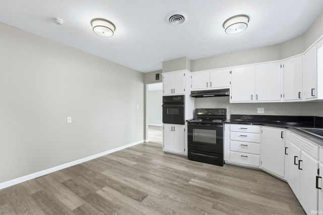 2535 Hoevelwood Drive, Fort Wayne, IN 46806