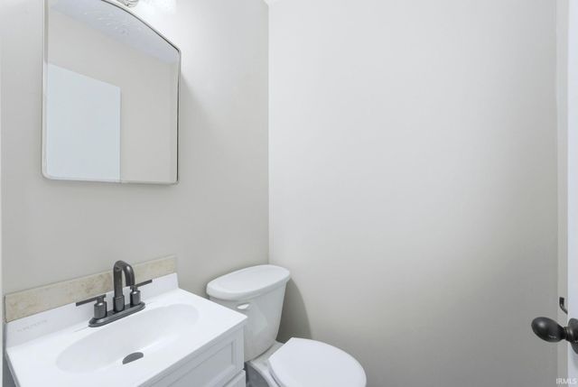 2535 Hoevelwood Drive, Fort Wayne, IN 46806