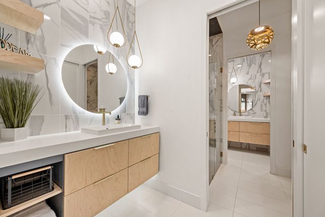 3028 Mountainview Court, Grapevine, TX 76051