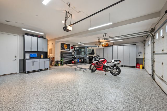 3028 Mountainview Court, Grapevine, TX 76051