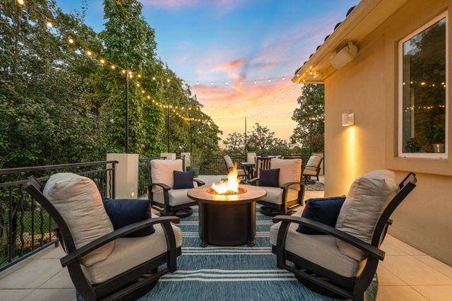 3028 Mountainview Court, Grapevine, TX 76051