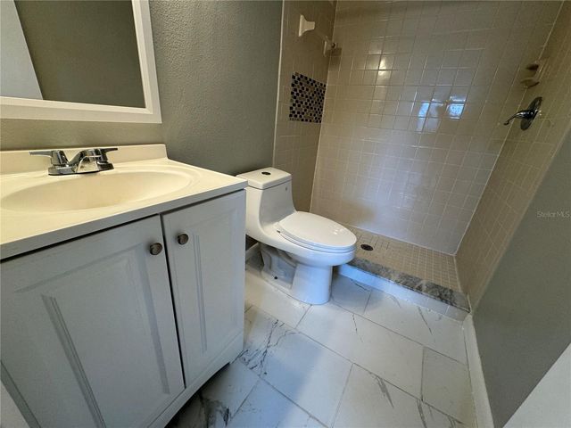 5201 S MACDILL AVENUE 207, Tampa, FL 33611