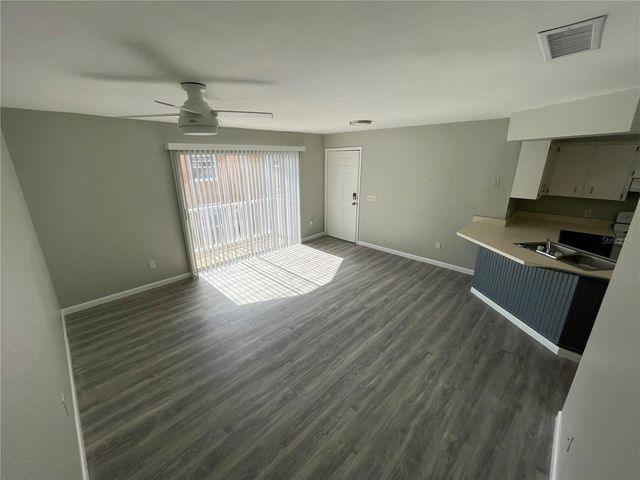 5201 S MACDILL AVENUE 207, Tampa, FL 33611