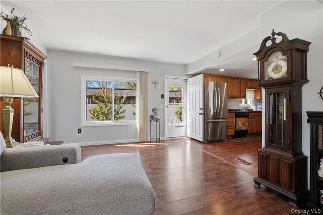36 sunflower, Bohemia, NY 11716