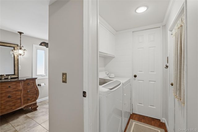 36 sunflower, Bohemia, NY 11716