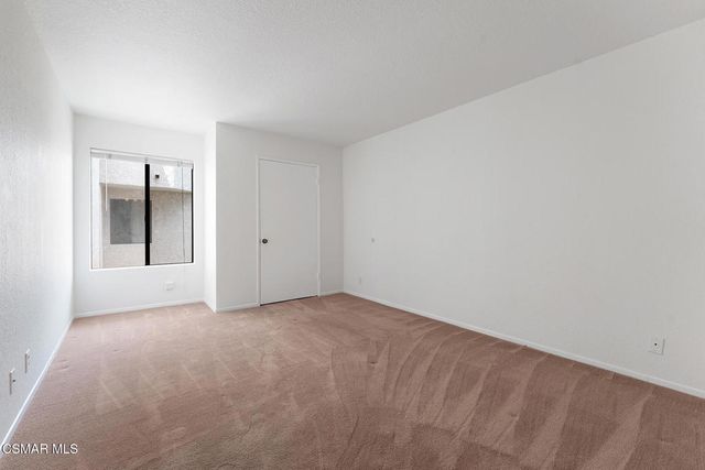 11939 Weddington Street 313, Valley Village, CA 91607