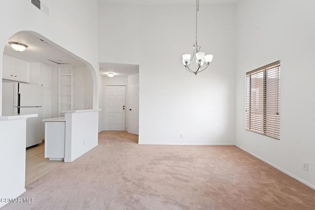 11939 Weddington Street 313, Valley Village, CA 91607