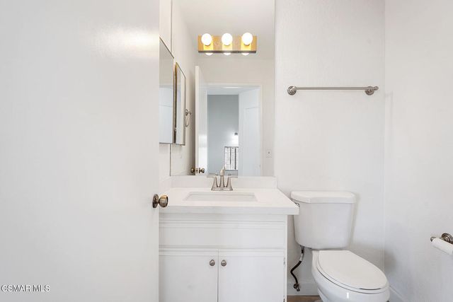 11939 Weddington Street 313, Valley Village, CA 91607