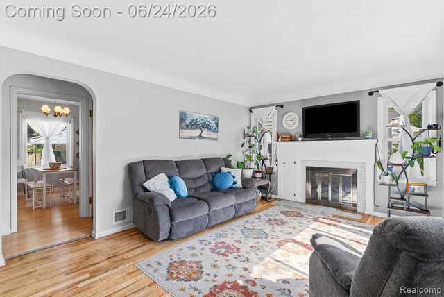 426 S Vernon Avenue, Flint, MI 48503