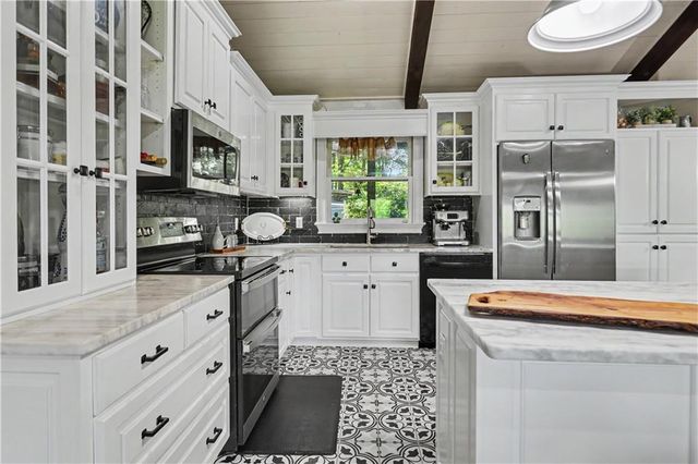 519 Pinecrest Road, Sautee Nacoochee, GA 30571